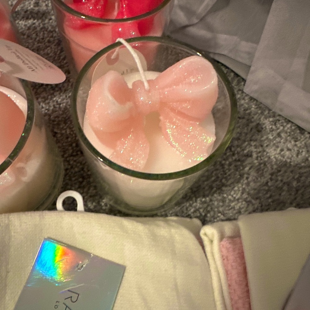 🎀BABY PINK GLITTER BOW CANDLE🎀